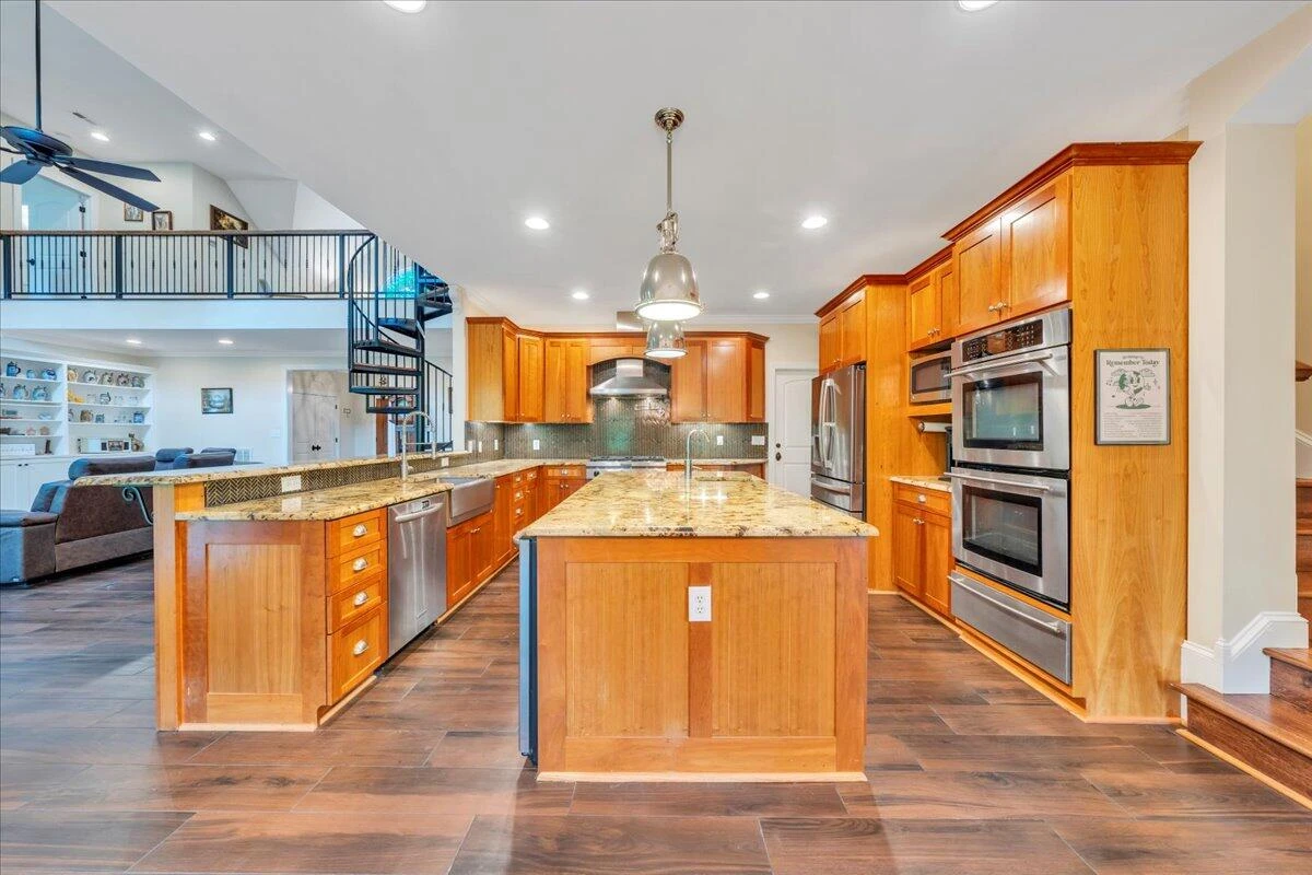640 FLANDERS RD - Photo 18