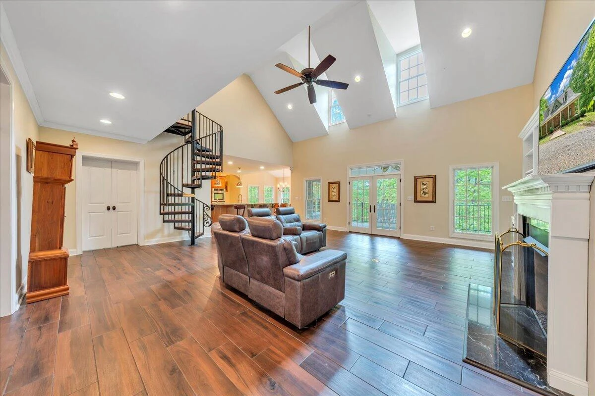 640 FLANDERS RD - Photo 10