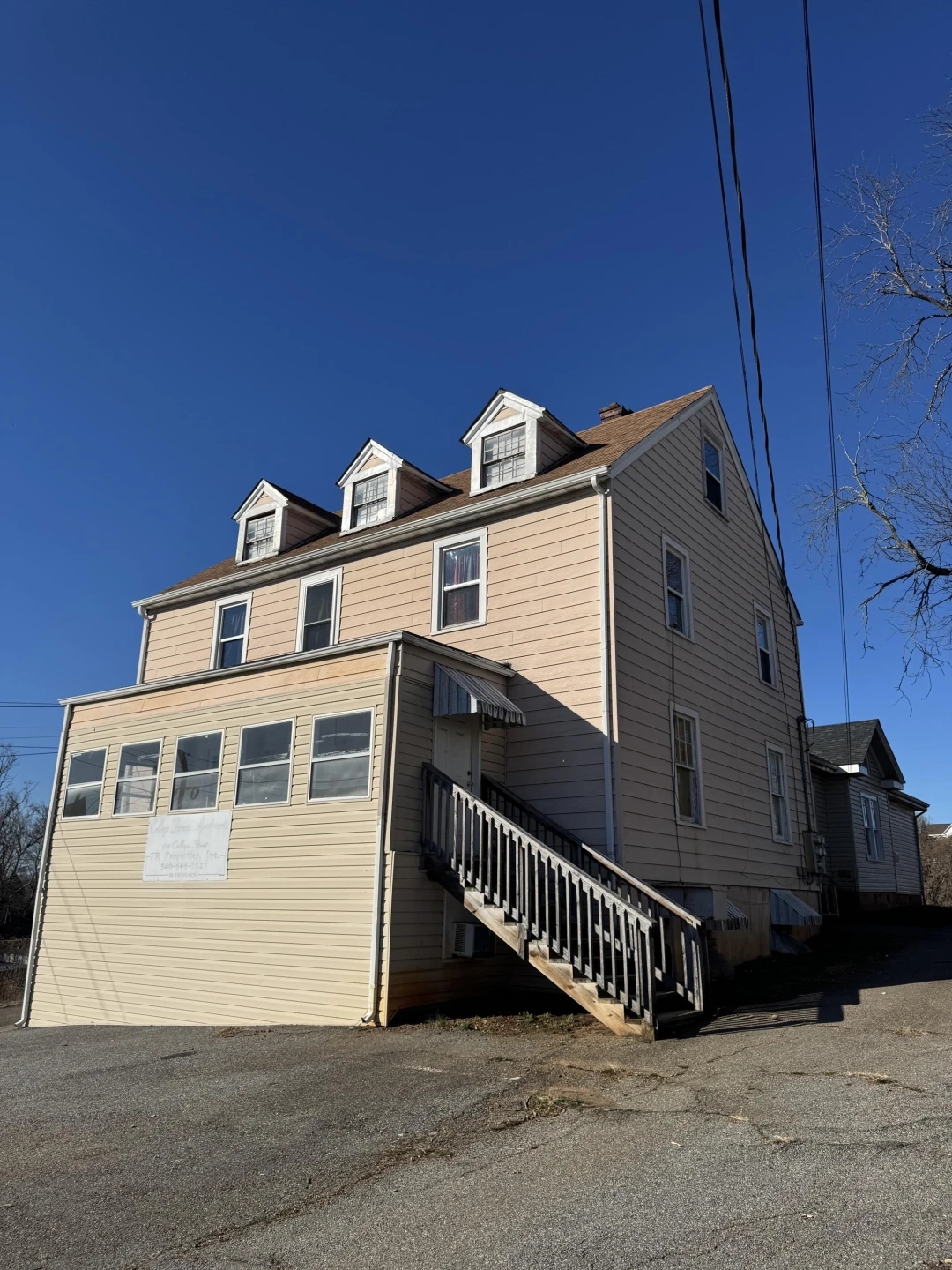 216 College ST