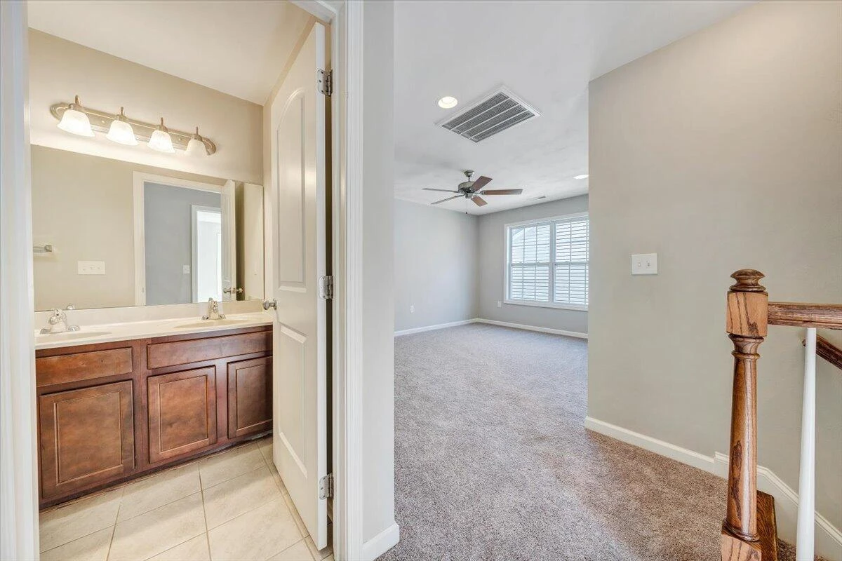 4242 Hannah Belle WAY - Photo 17