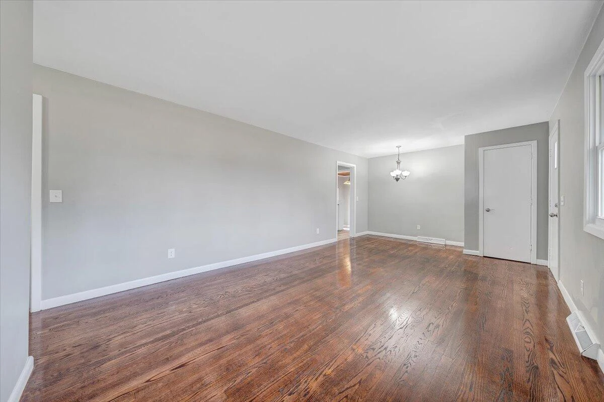 501 Lester AVE - Photo 15