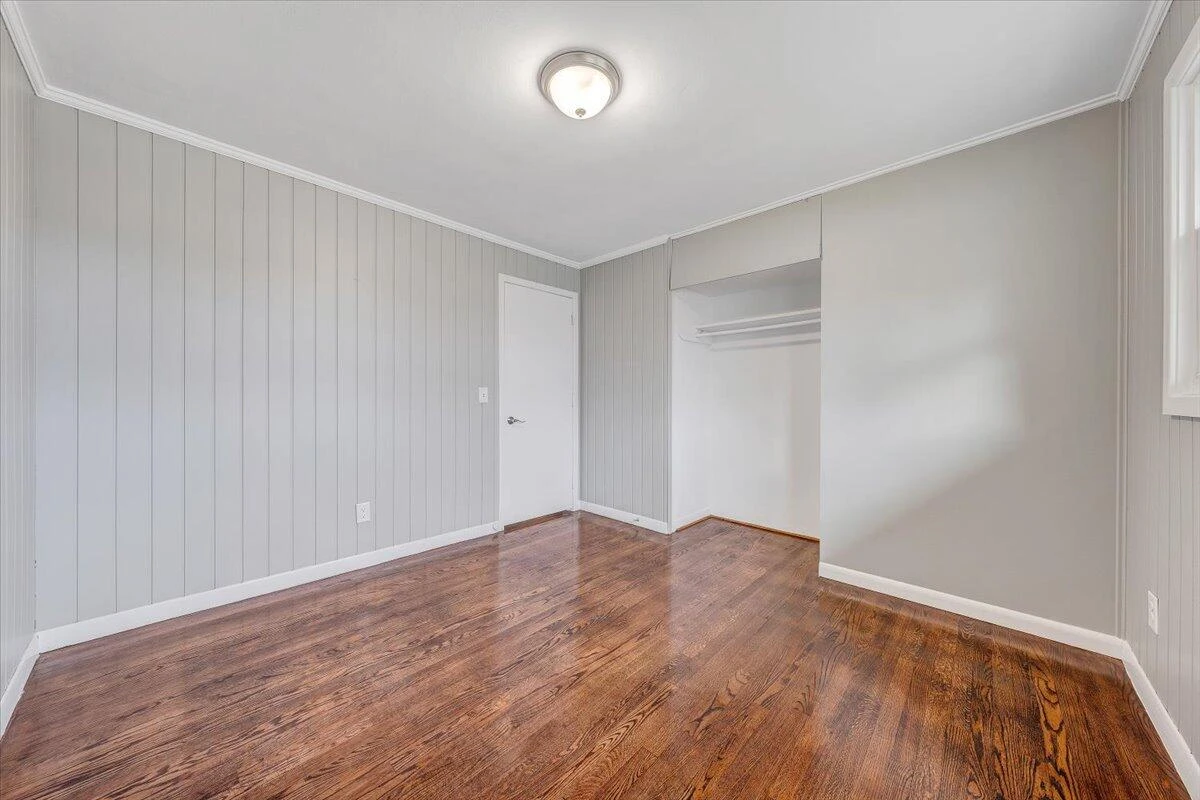 501 Lester AVE - Photo 21