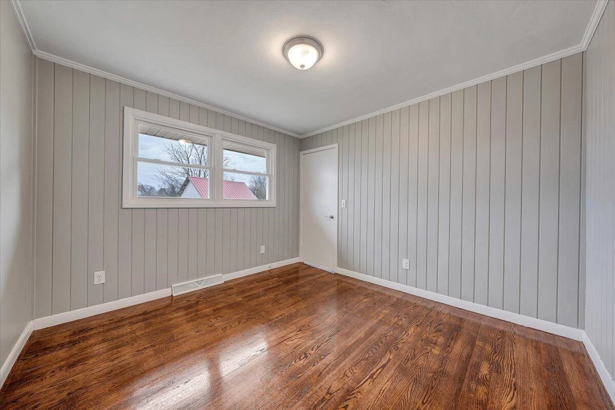 501 Lester AVE - Photo 22