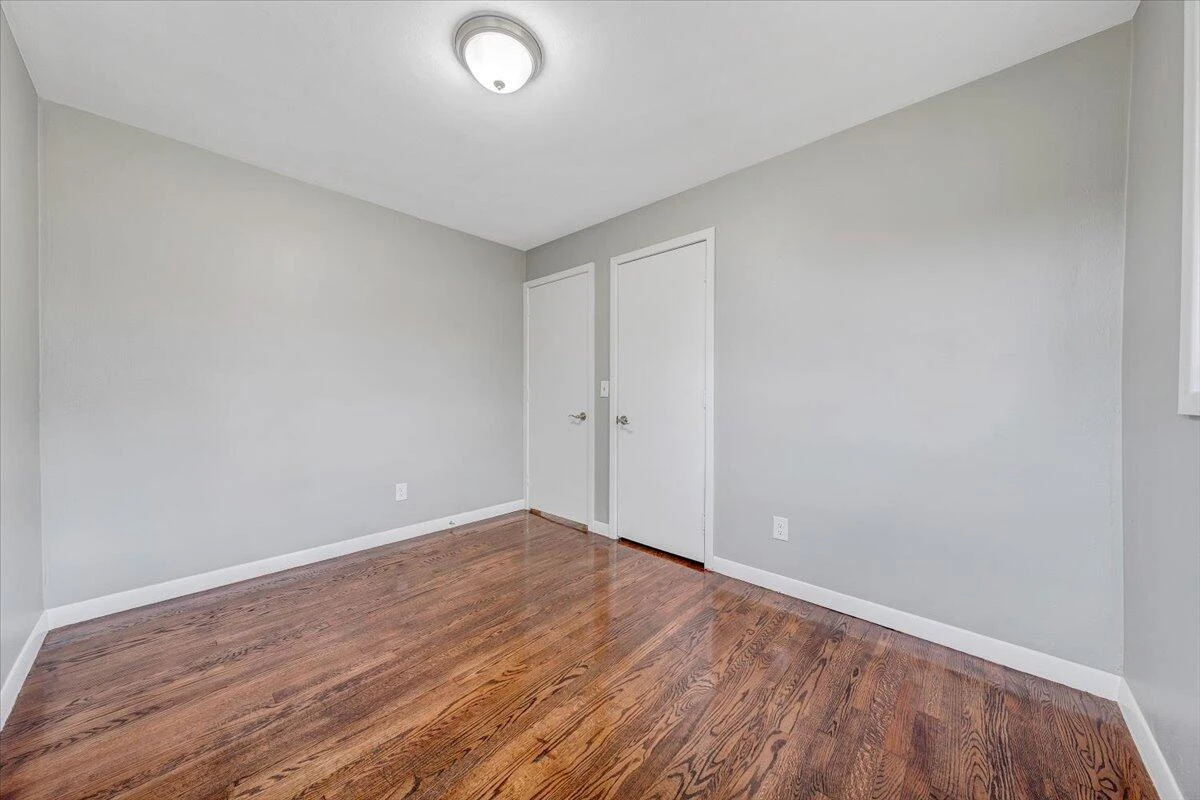 501 Lester AVE - Photo 28