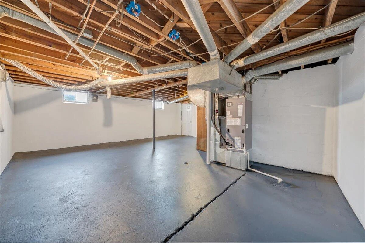 501 Lester AVE - Photo 35