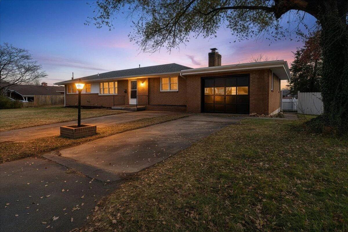 501 Lester AVE - Photo 40