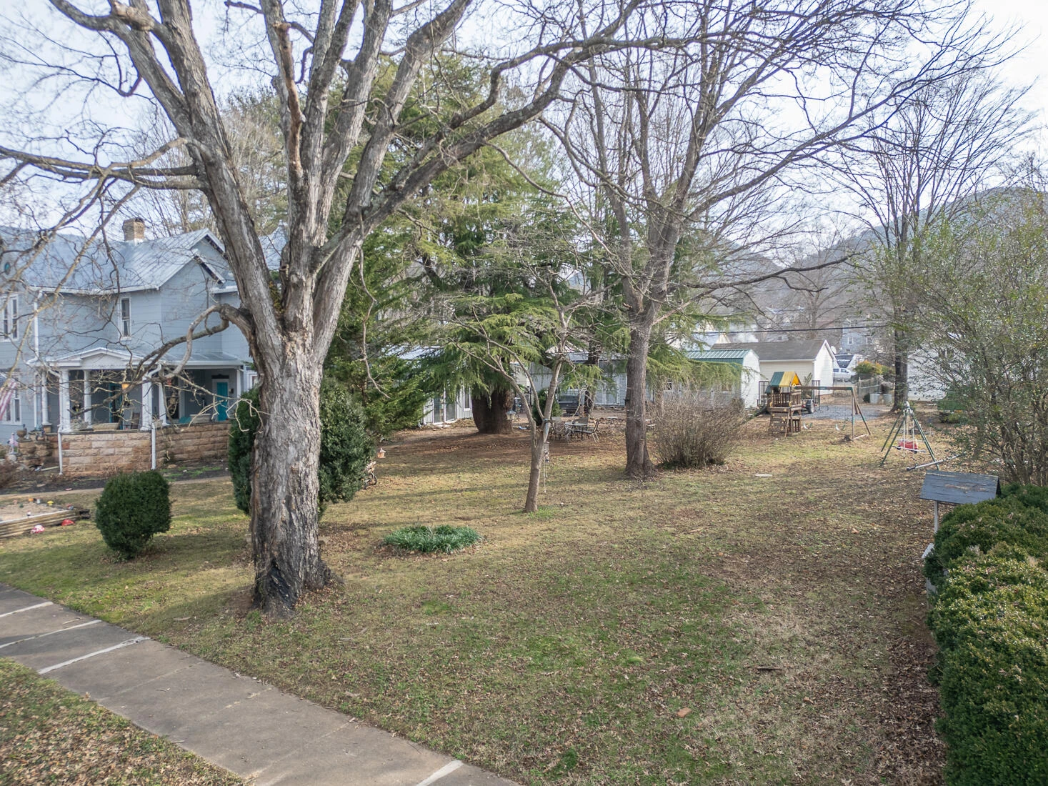 2354 Chestnut AVE - Photo 42