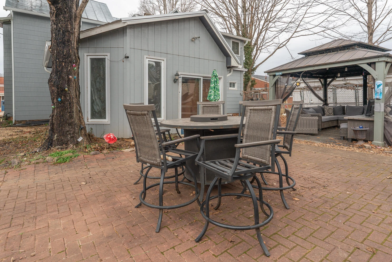 2354 Chestnut AVE - Photo 46