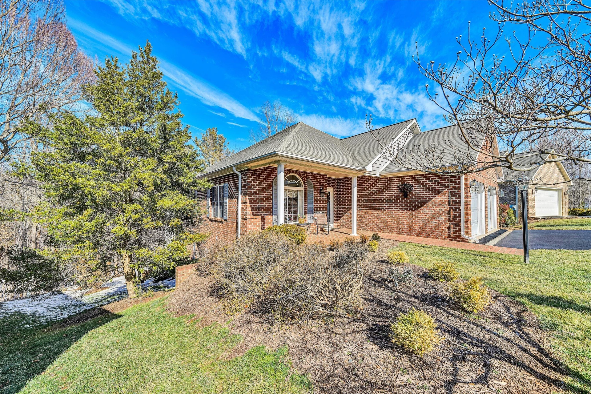131 STONEY MILL RD - Photo 2