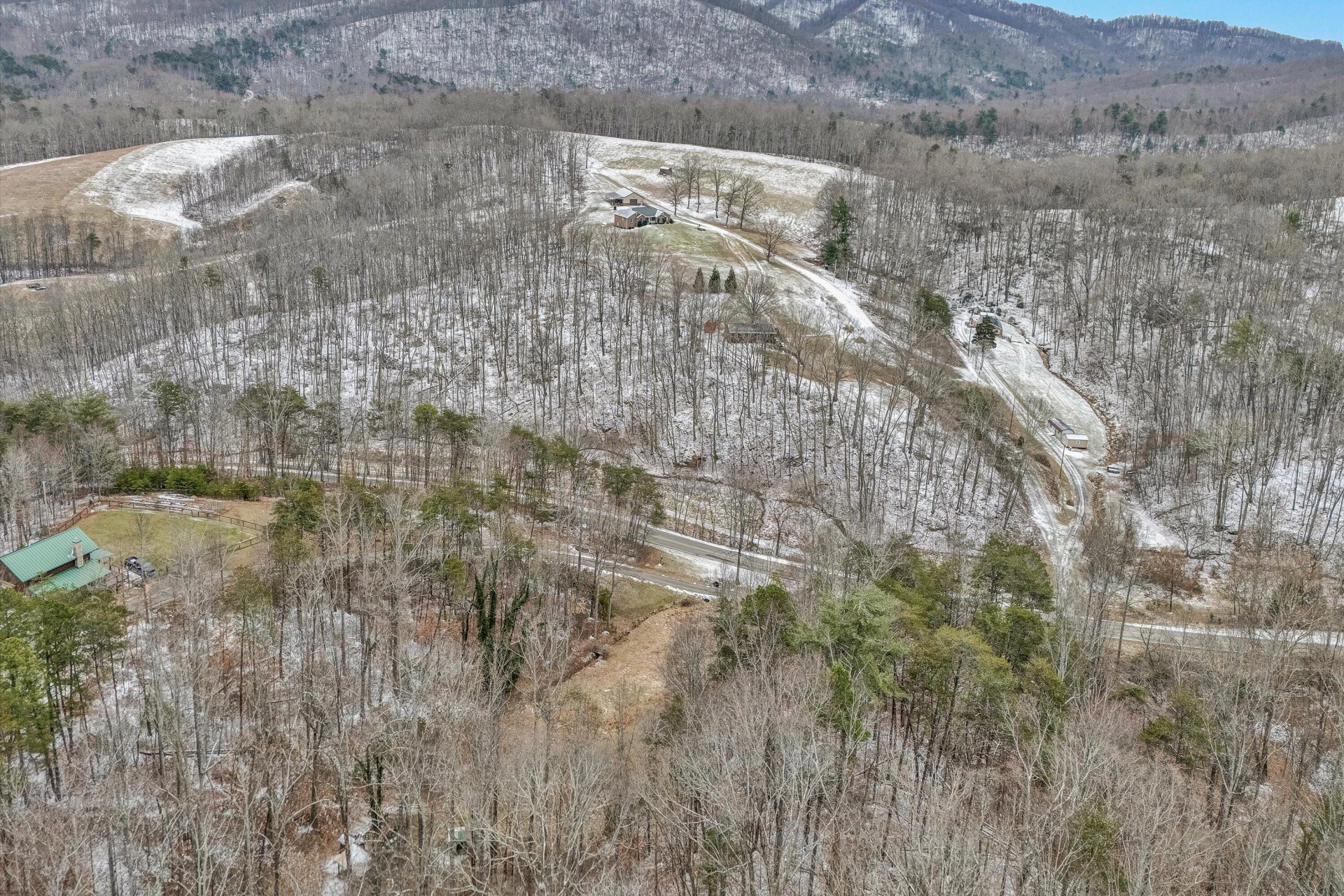533 COOPERS COVE RD - Photo 6