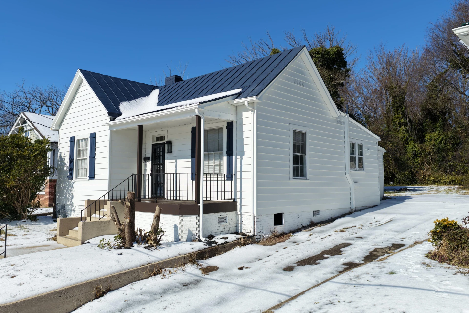 860 Stokes ST - Photo 2