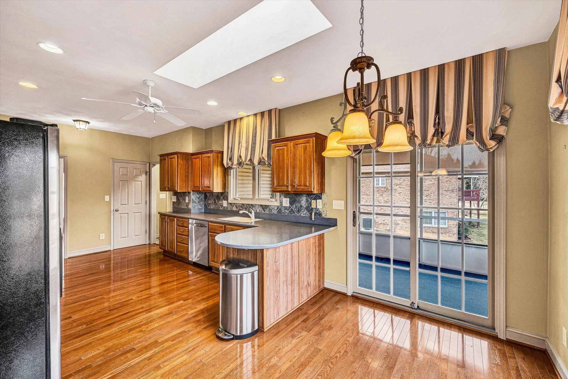 3723 Renfield RD - Photo 12