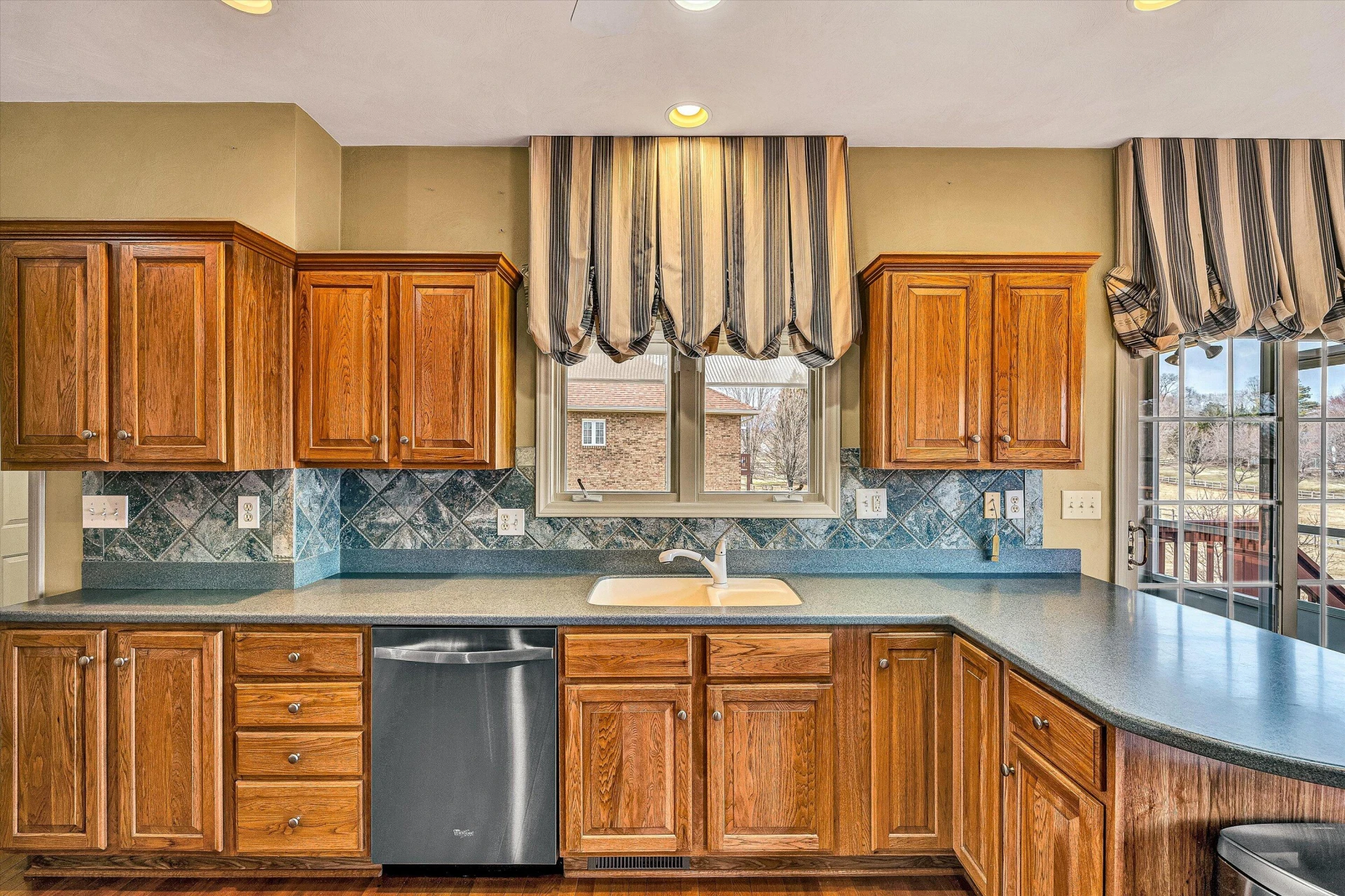 3723 Renfield RD - Photo 17
