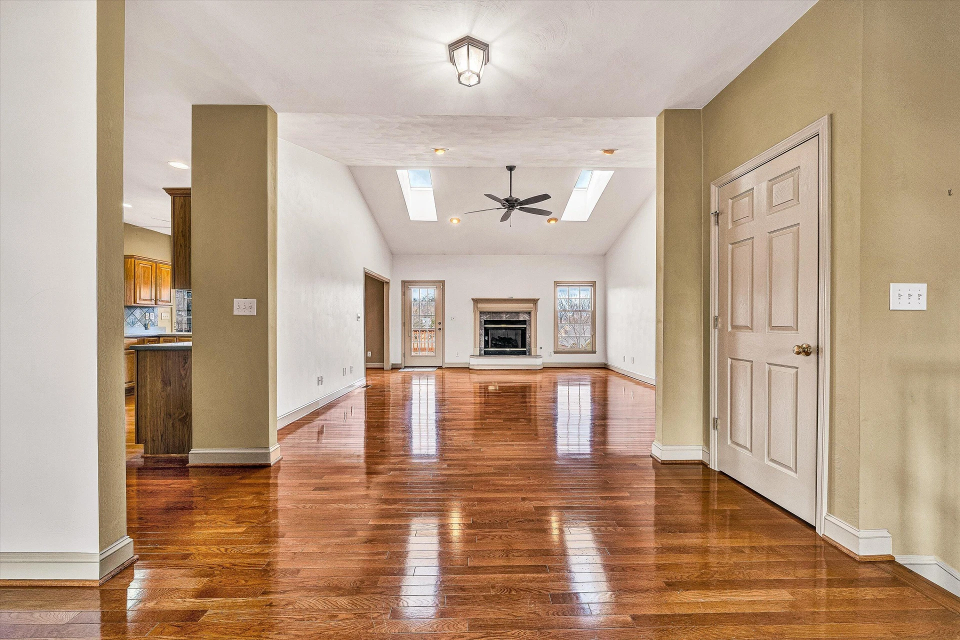 3723 Renfield RD - Photo 7