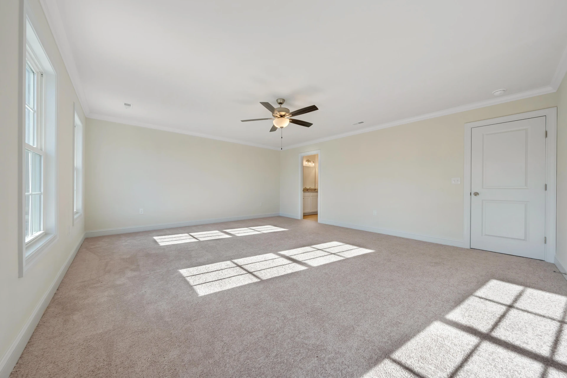 2825 Russlen DR - Photo 10