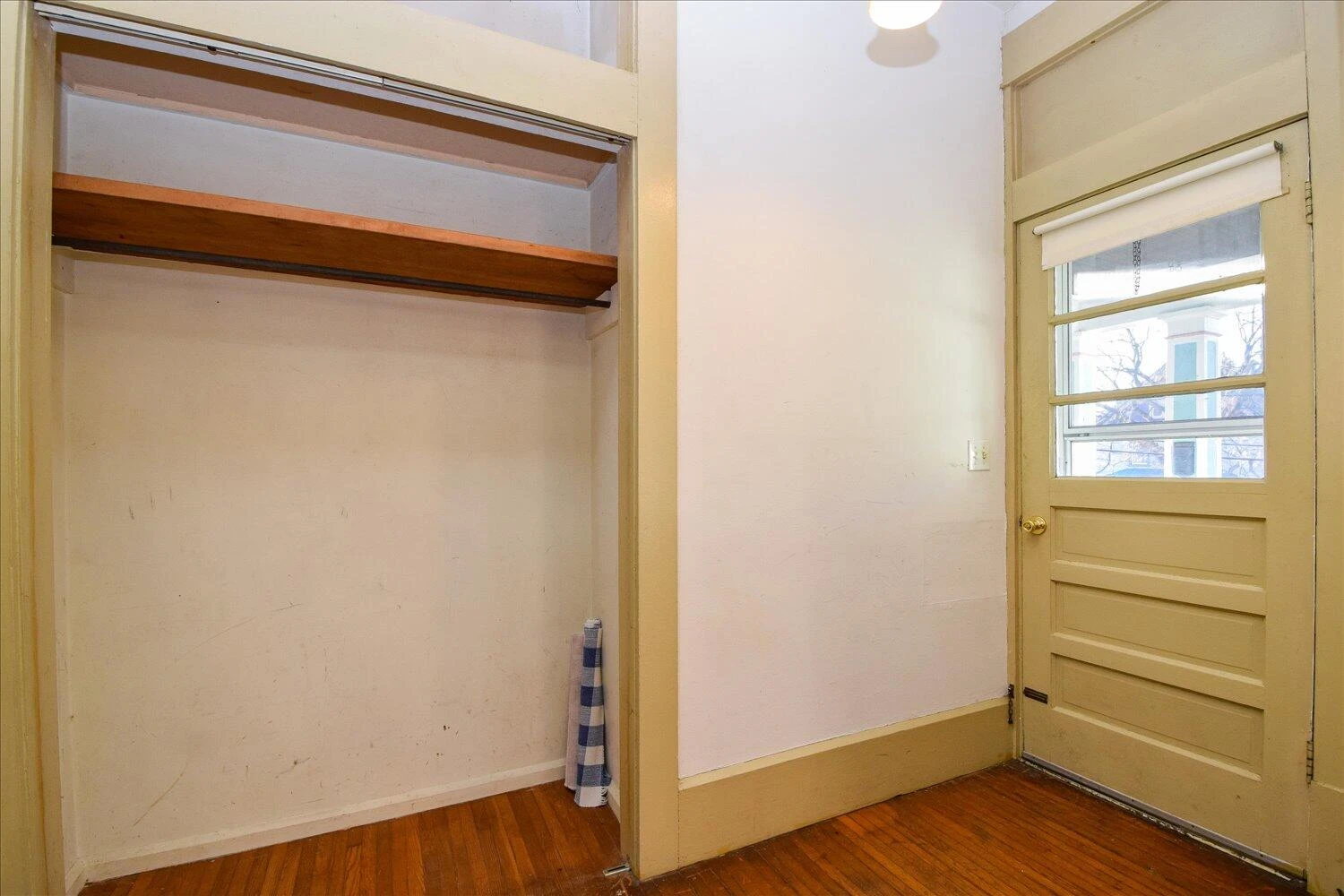 409 Allison AVE - Photo 2