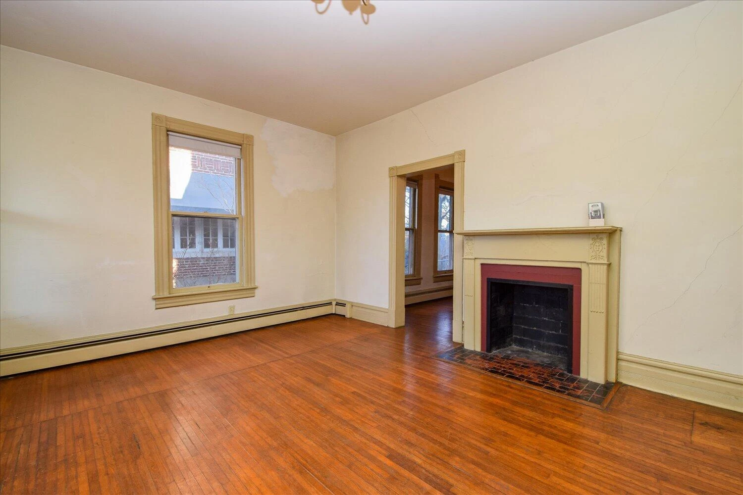 409 Allison AVE - Photo 3