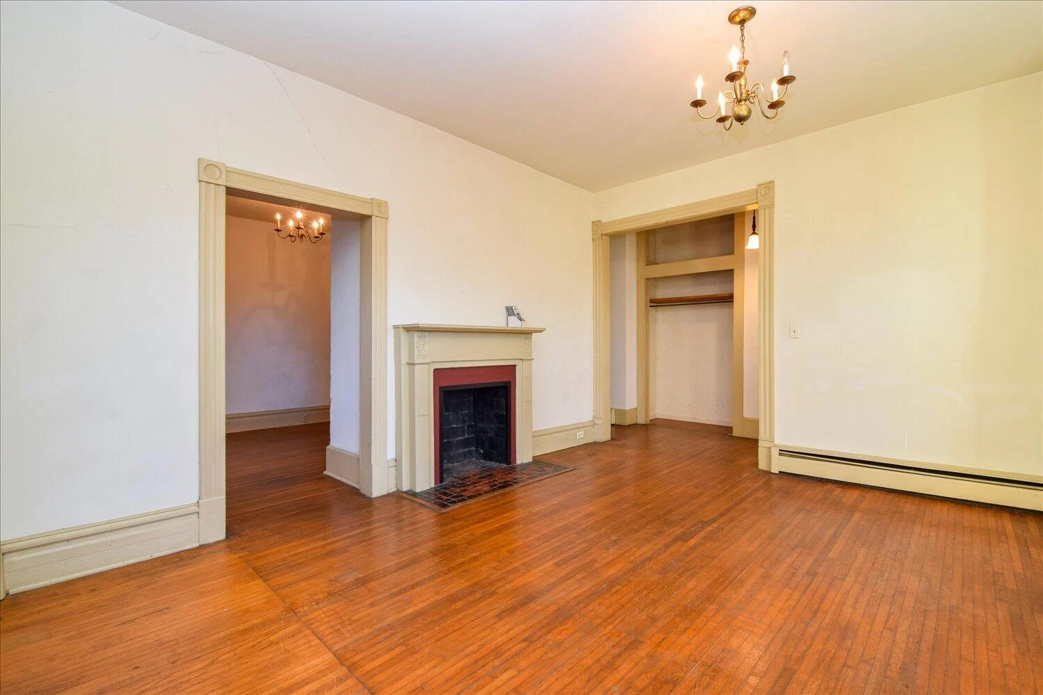 409 Allison AVE - Photo 4