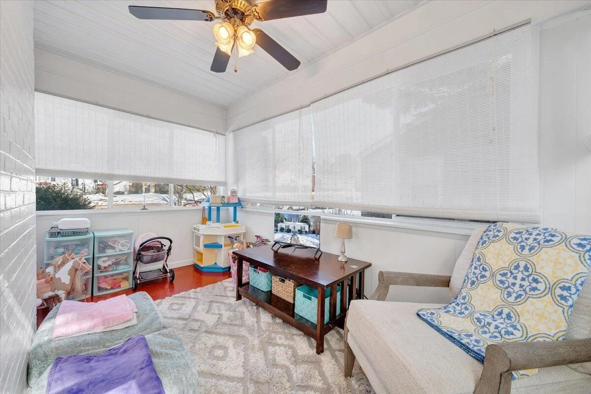 1868 Carlton RD - Photo 11