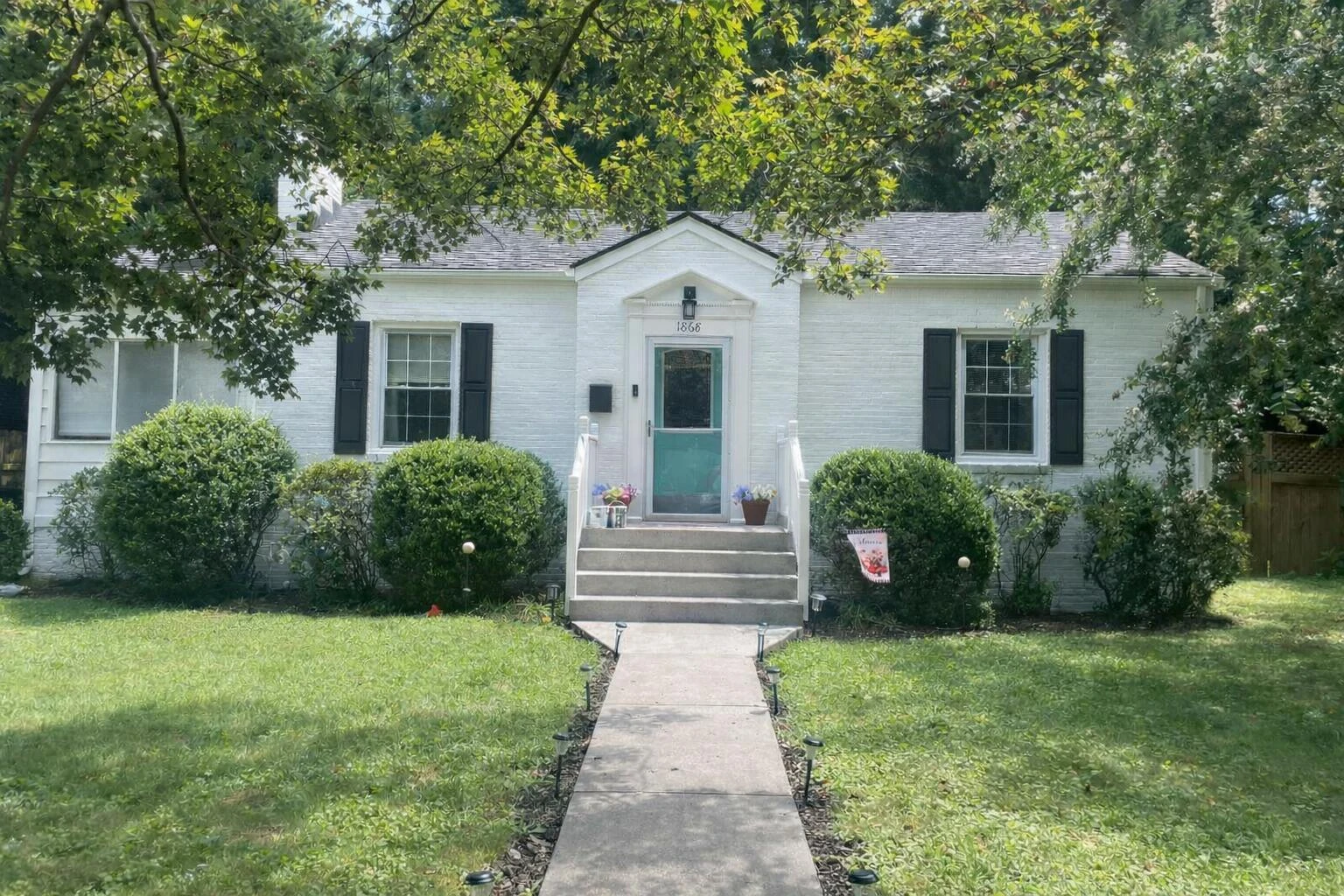 1868 Carlton RD - Photo 2