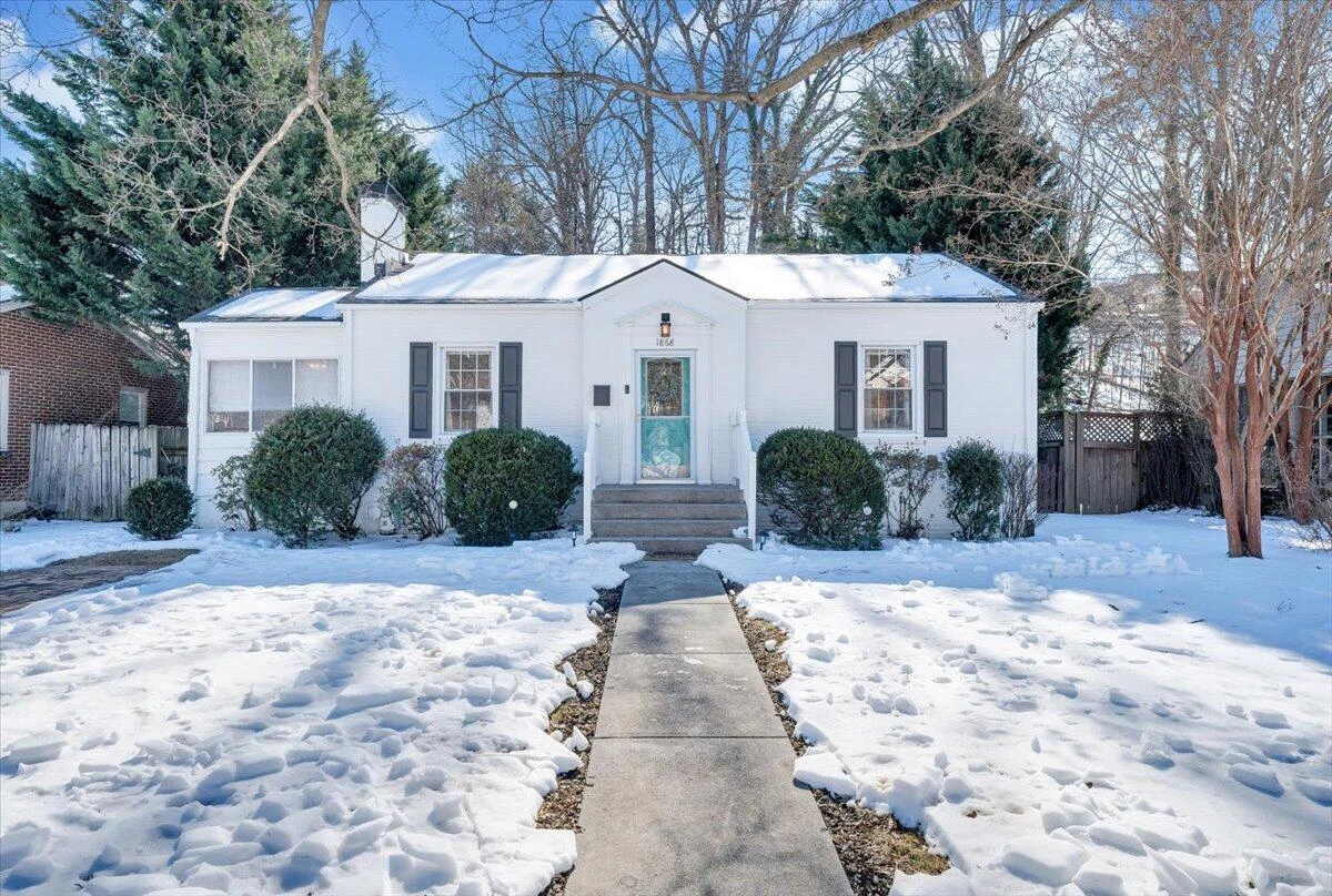 1868 Carlton RD - Photo 3