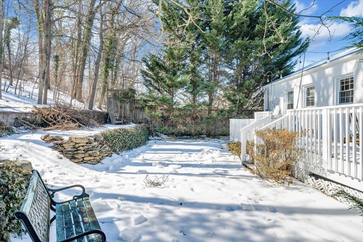 1868 Carlton RD - Photo 31