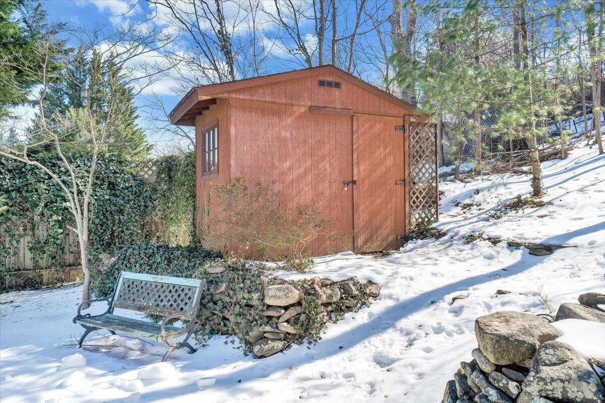 1868 Carlton RD - Photo 34