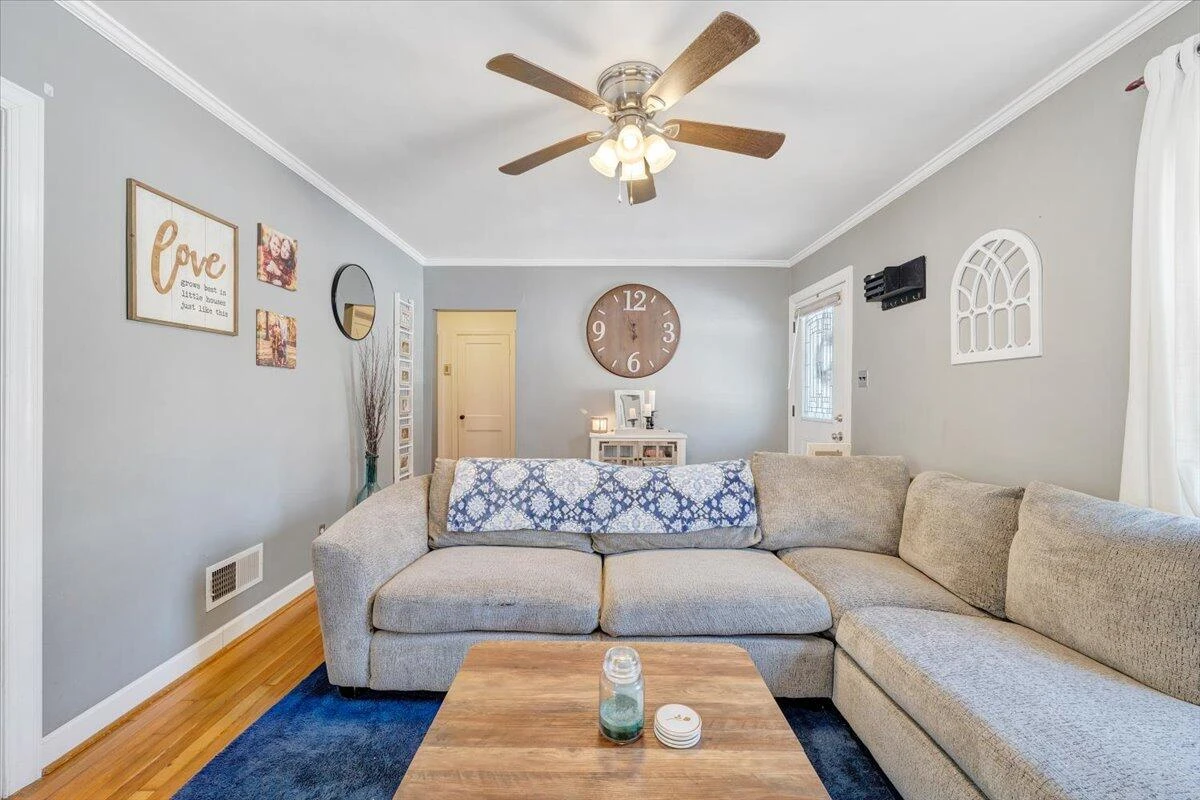 1868 Carlton RD - Photo 9