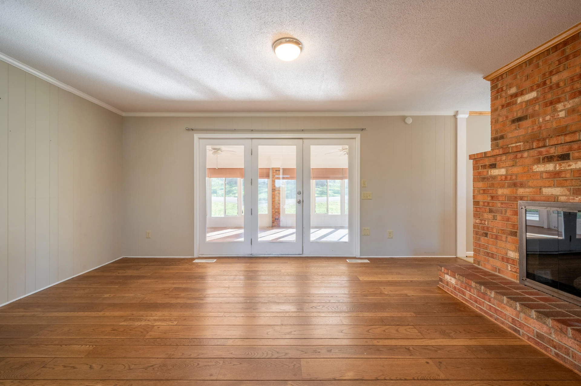 329 Parkway LN - Photo 11