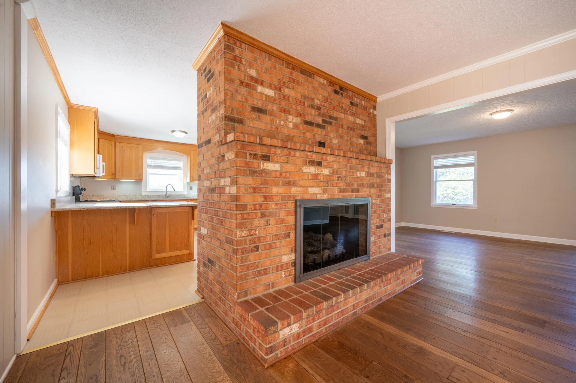 329 Parkway LN - Photo 12