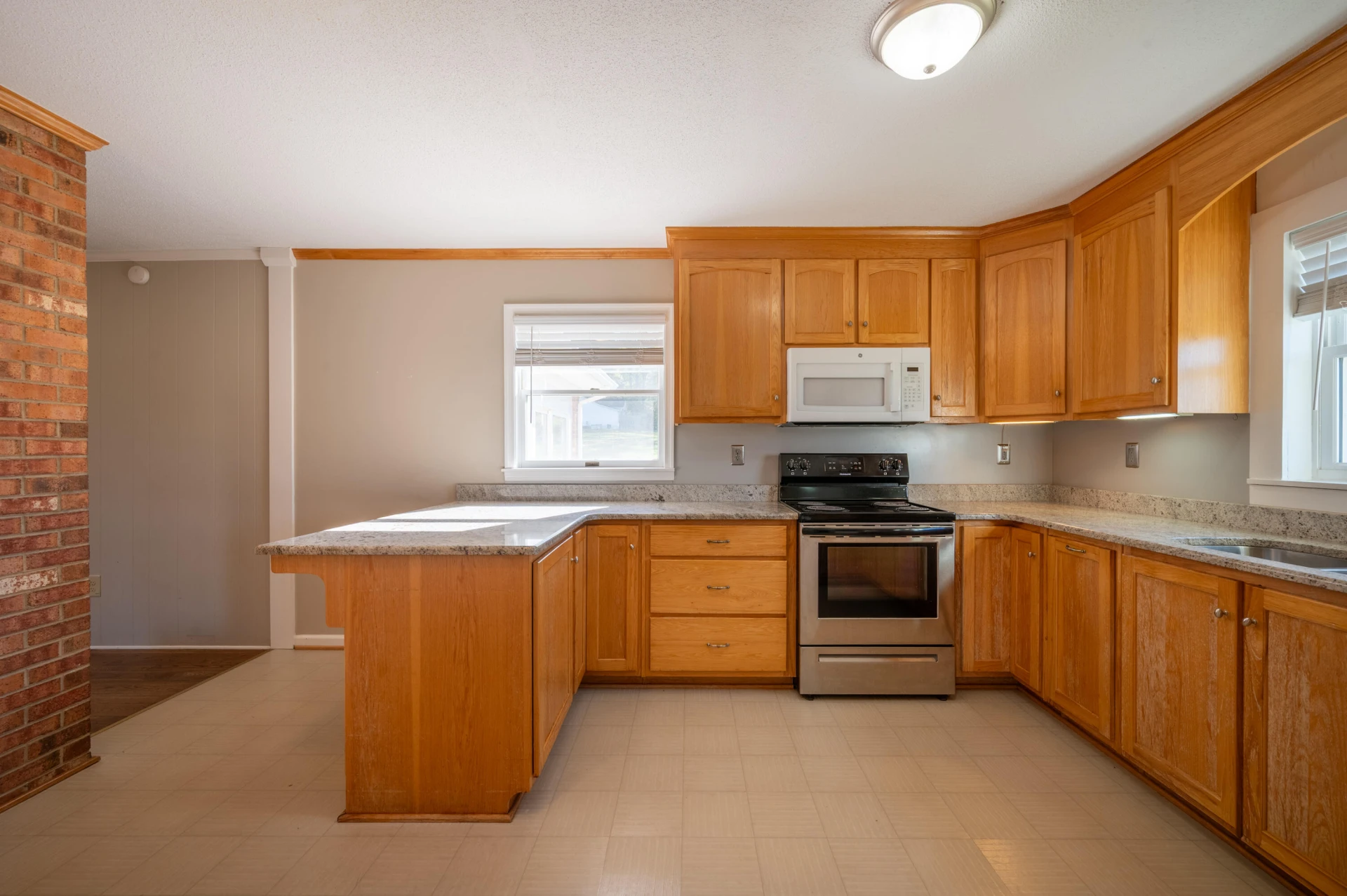 329 Parkway LN - Photo 15
