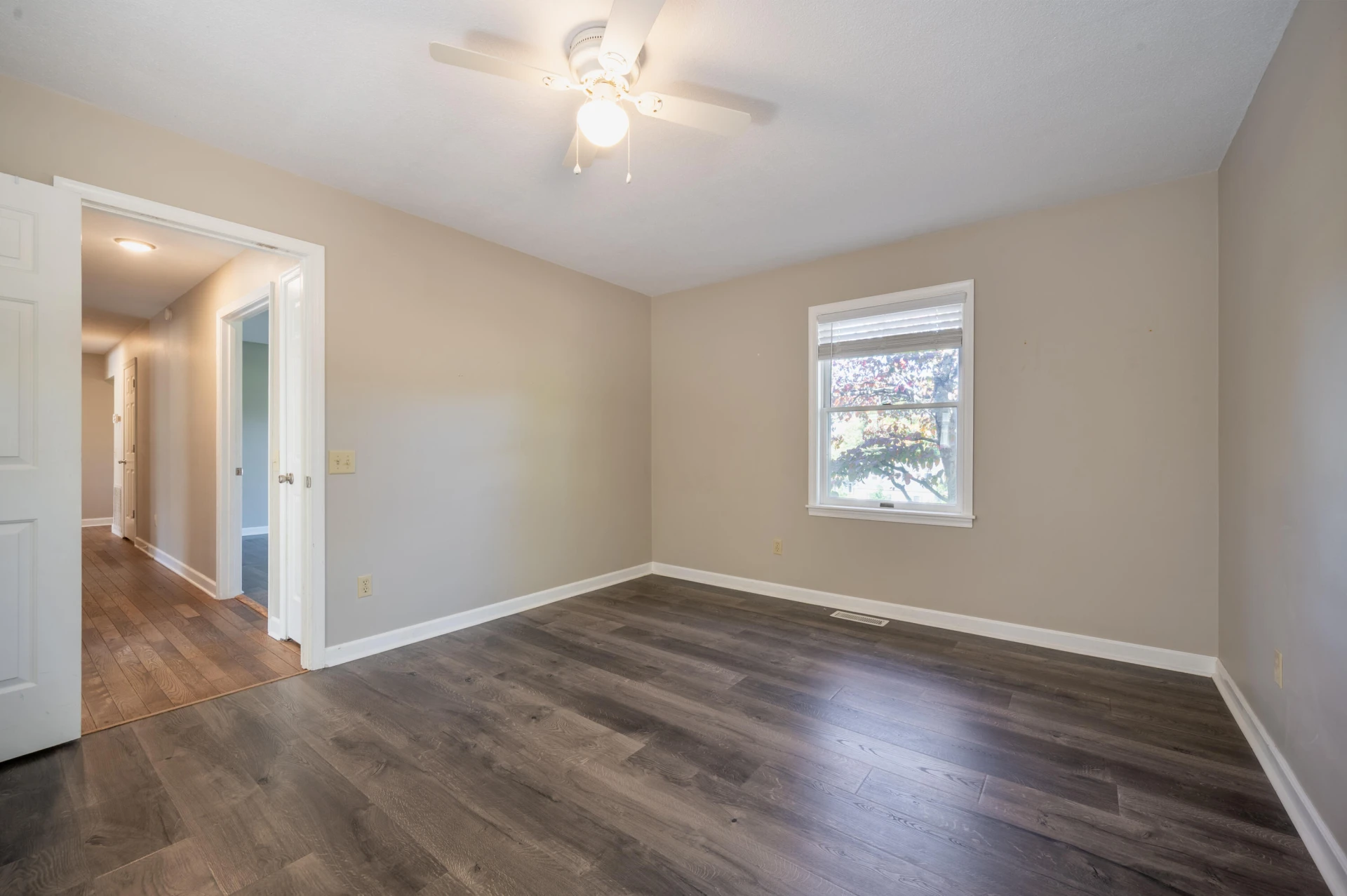 329 Parkway LN - Photo 26