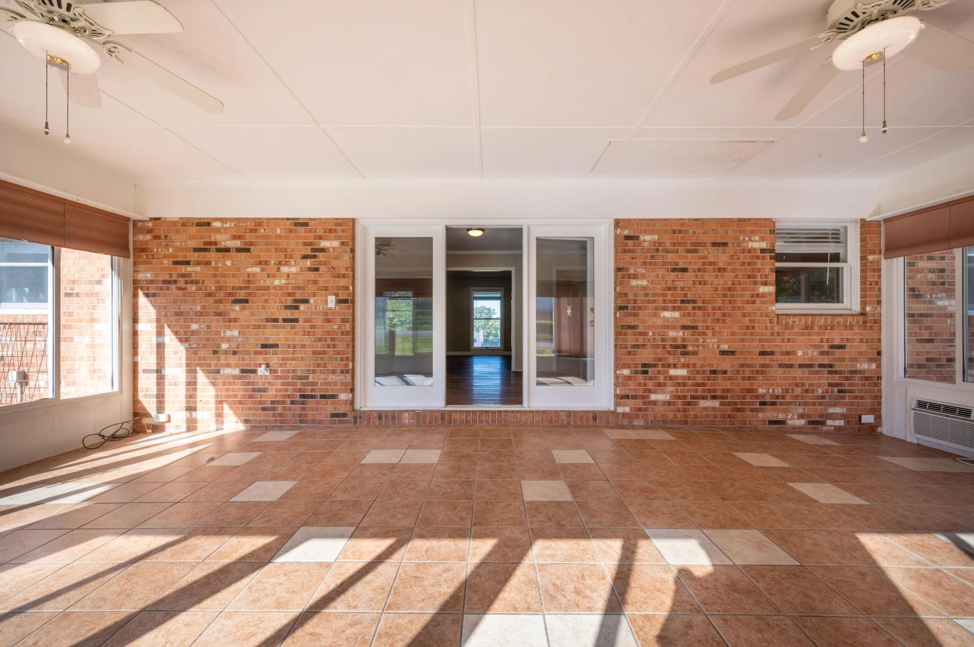 329 Parkway LN - Photo 38