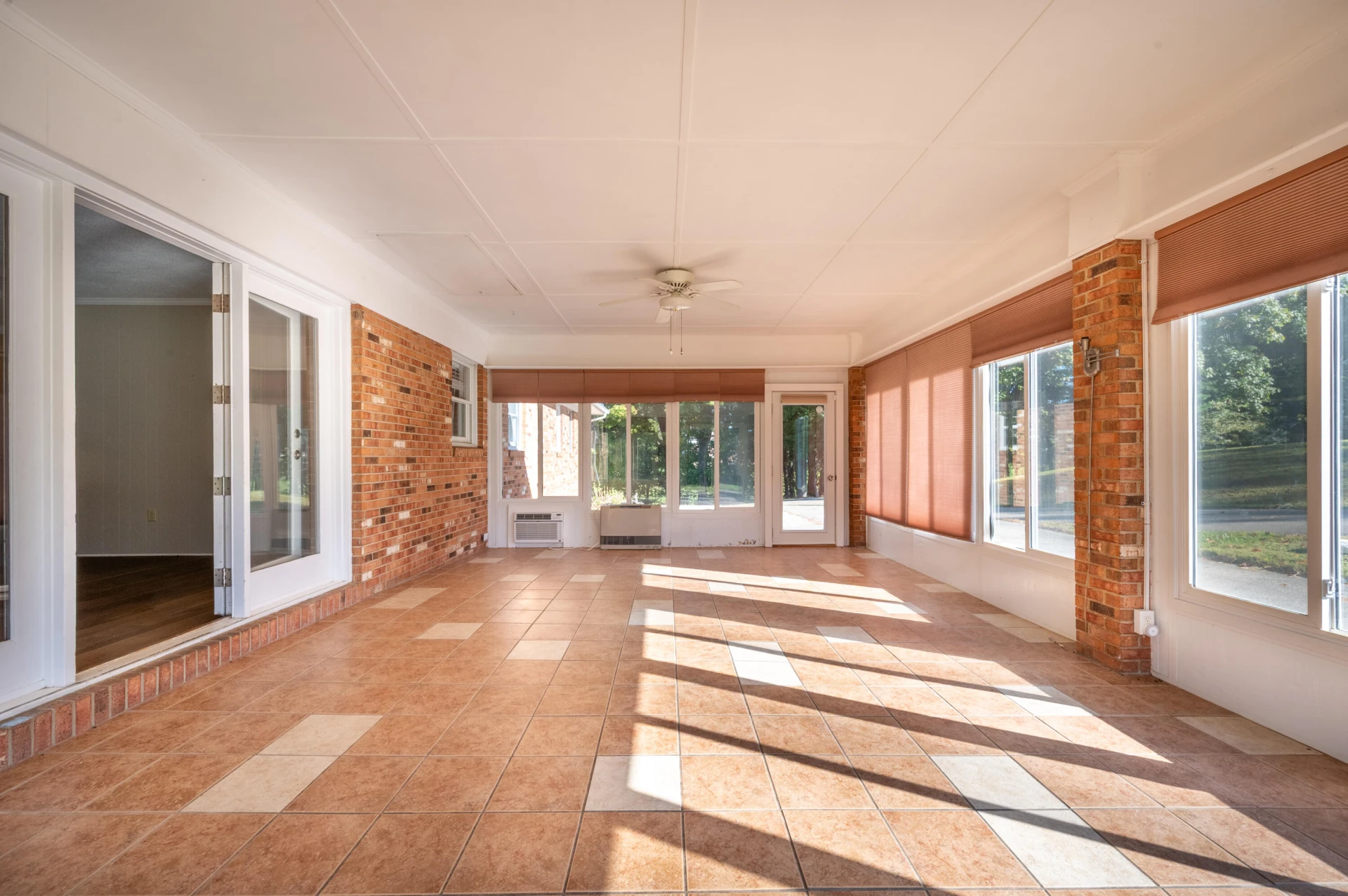 329 Parkway LN - Photo 39
