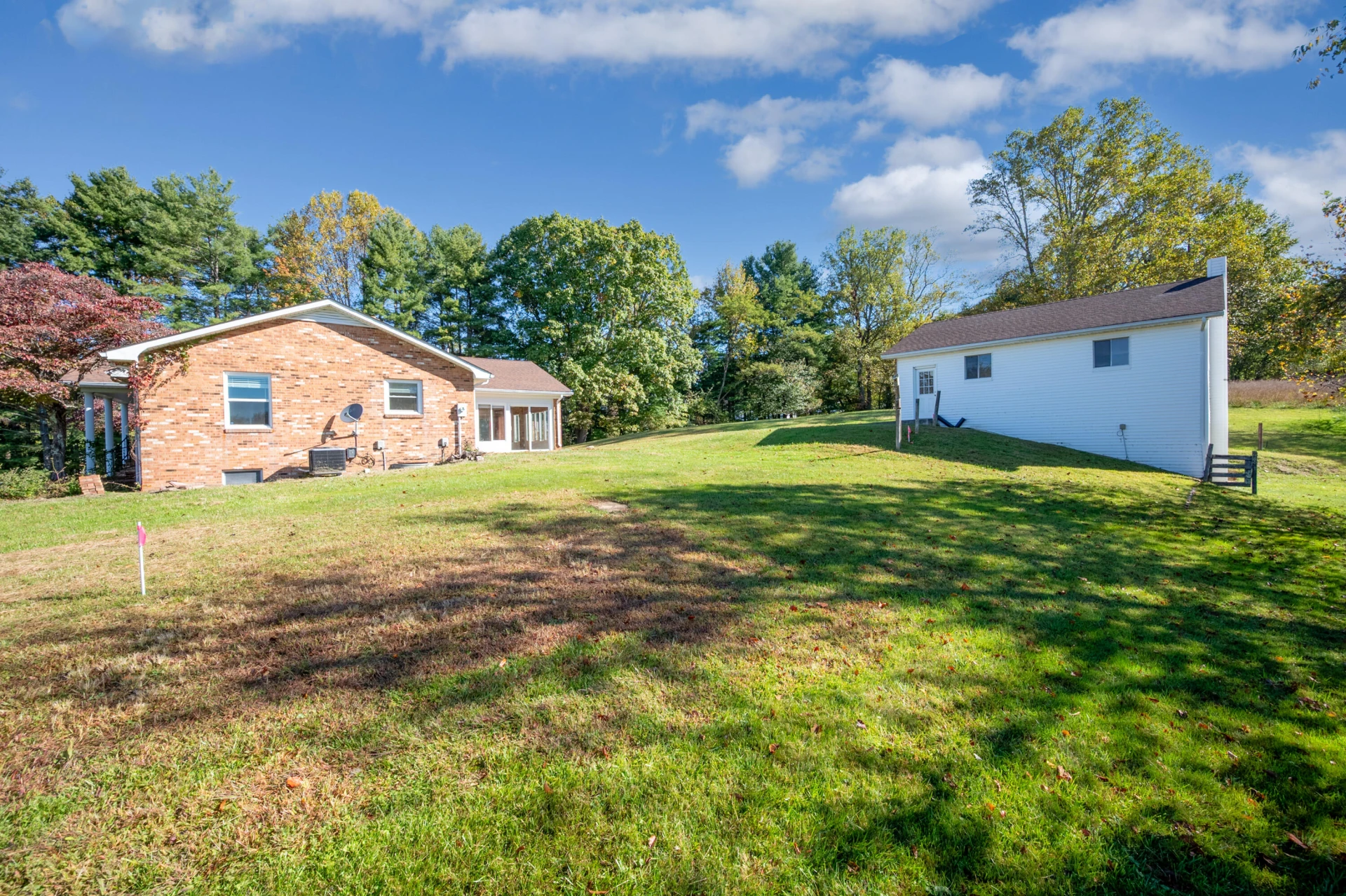 329 Parkway LN - Photo 41