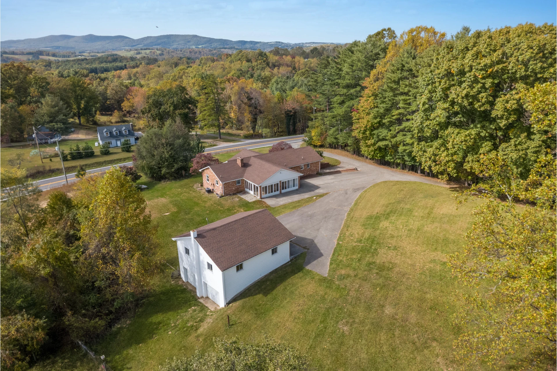 329 Parkway LN - Photo 61