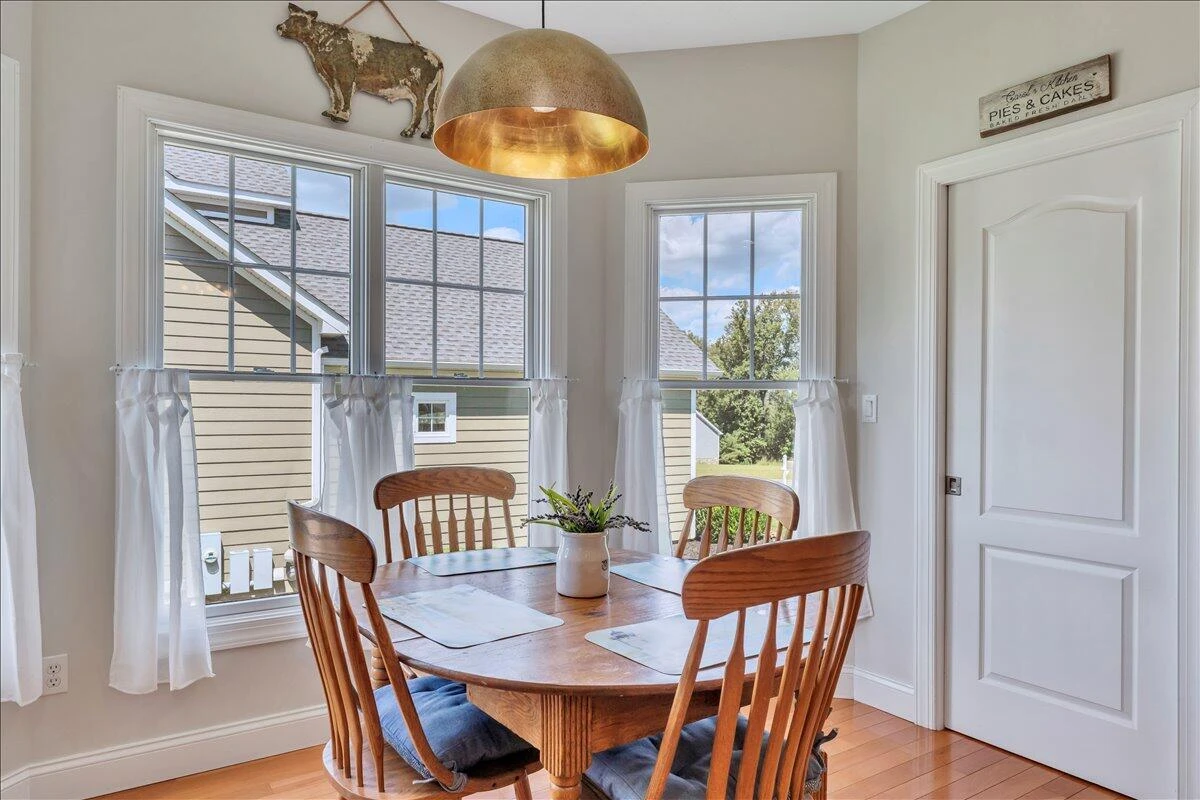 131 Grand Harbour CT - Photo 9