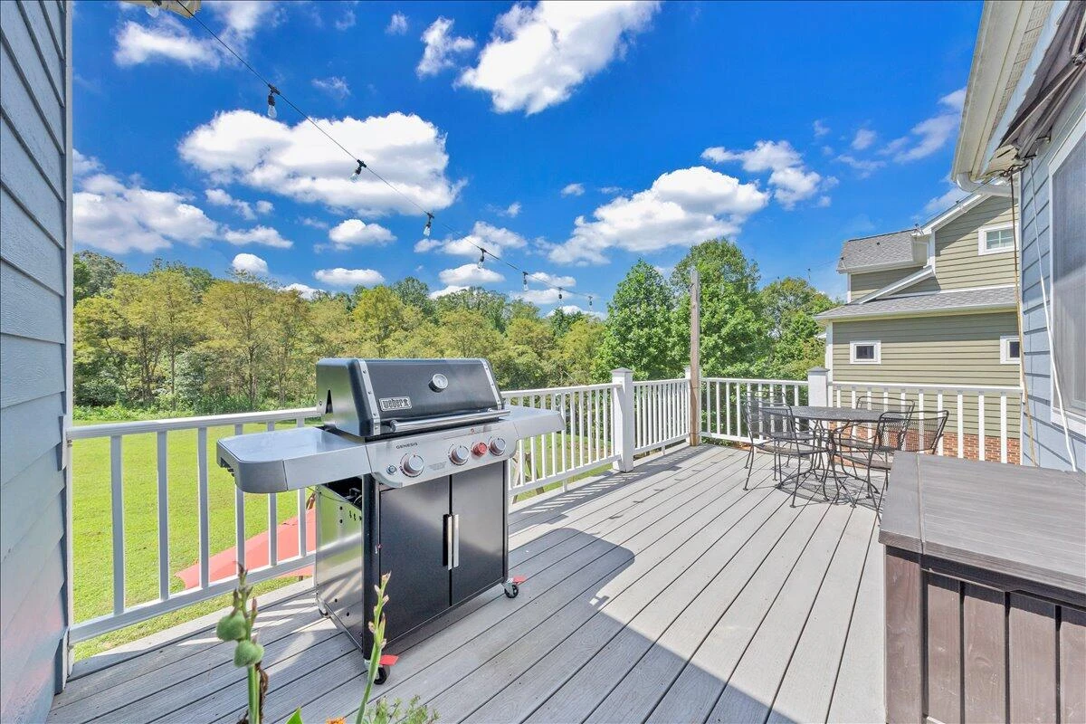 131 Grand Harbour CT - Photo 20
