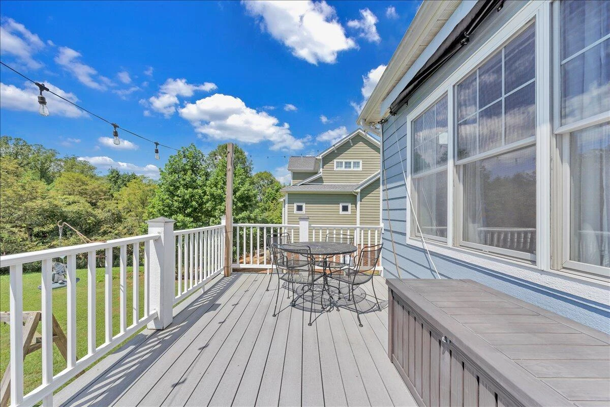 131 Grand Harbour CT - Photo 21