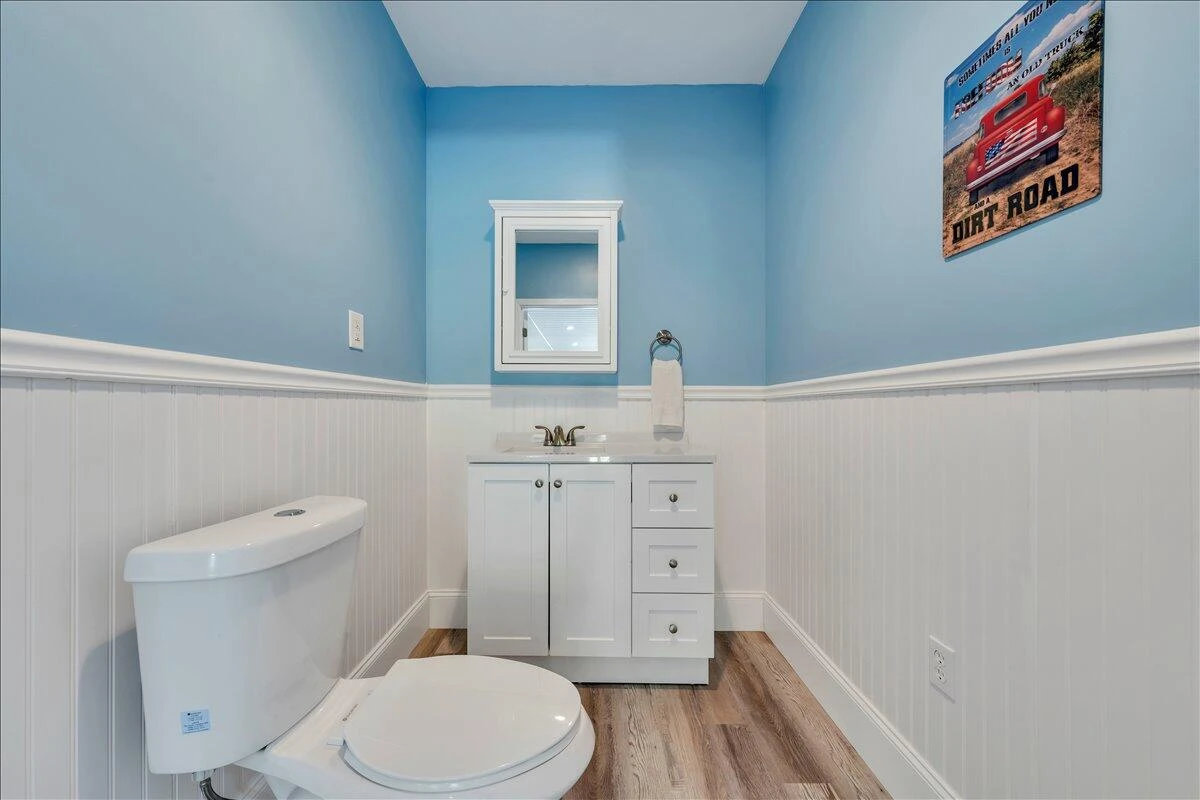 131 Grand Harbour CT - Photo 24