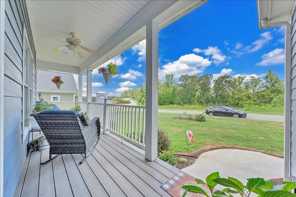 131 Grand Harbour CT - Photo 28