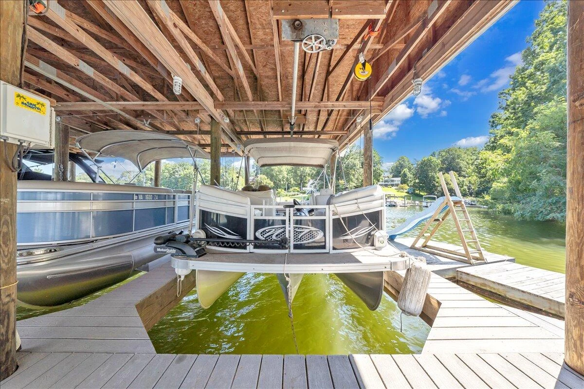 131 Grand Harbour CT - Photo 42