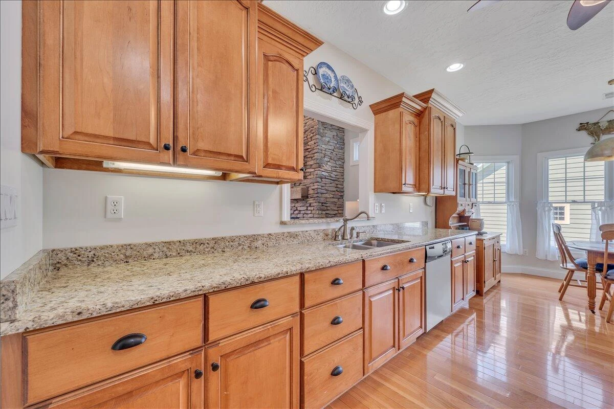 131 Grand Harbour CT - Photo 7