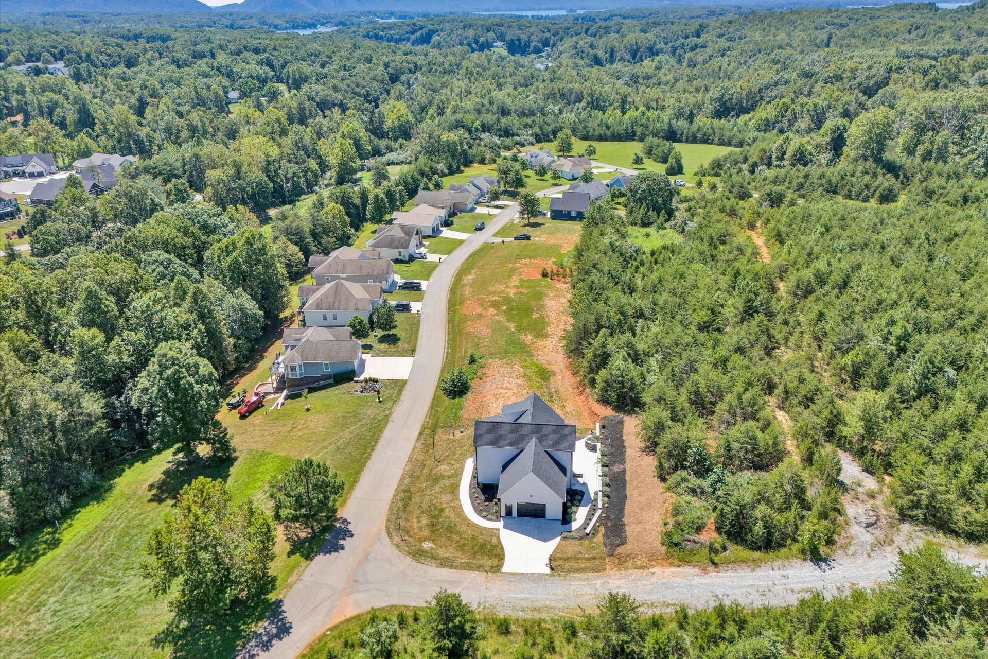 1154 Barrow Hills DR - Photo 7