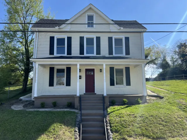 602 Rutherford AVE
