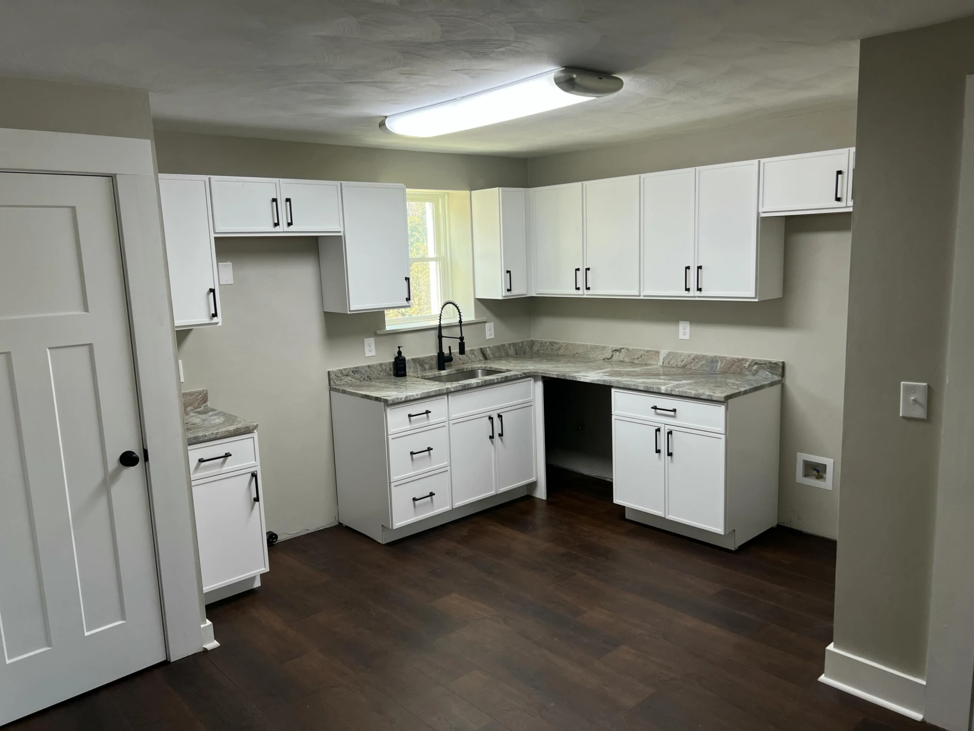 602 Rutherford AVE - Photo 7