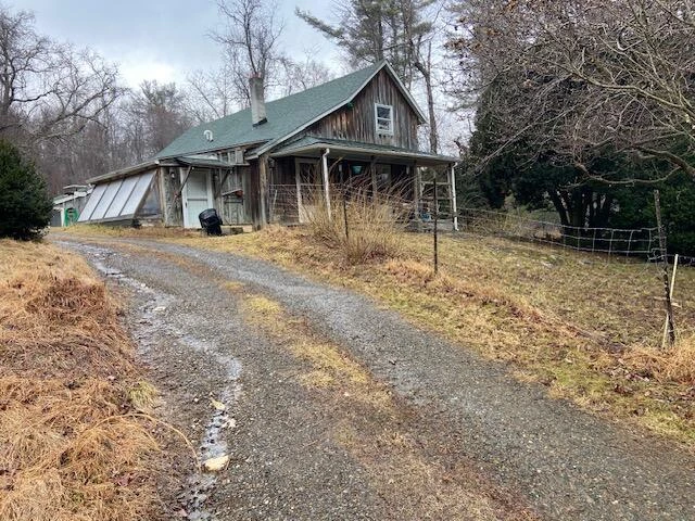 1512 Blue Ridge PKWY