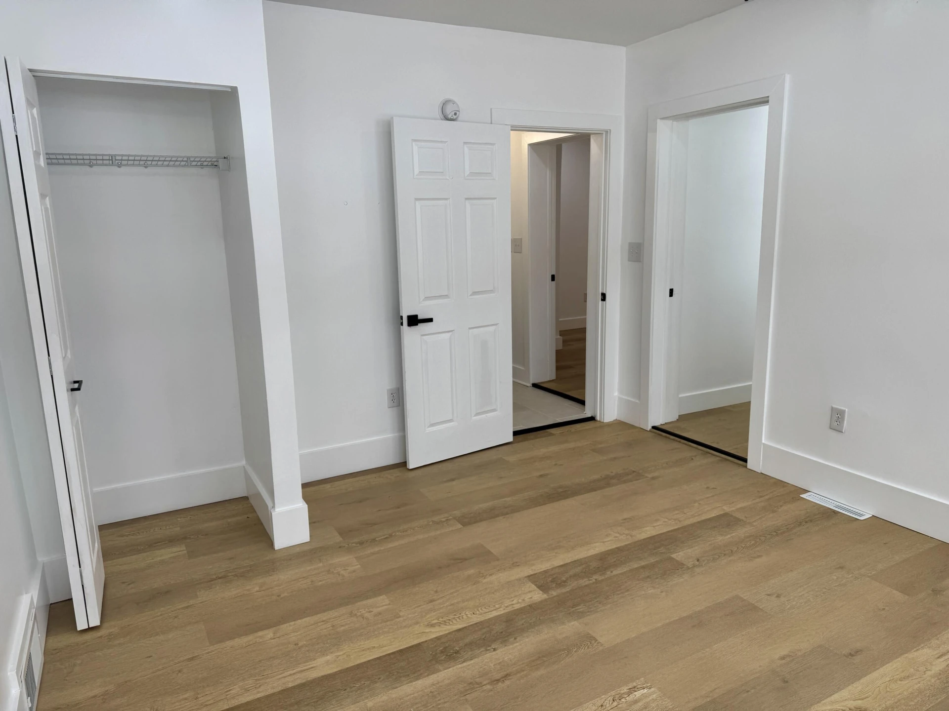 55 Hill ST - Photo 17