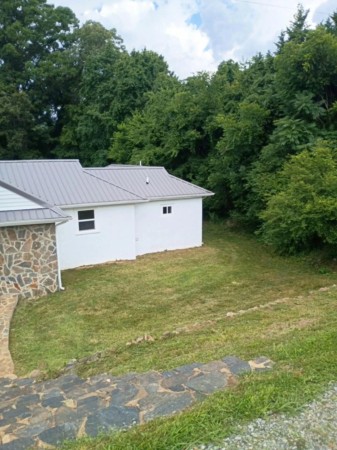 55 Hill ST - Photo 4