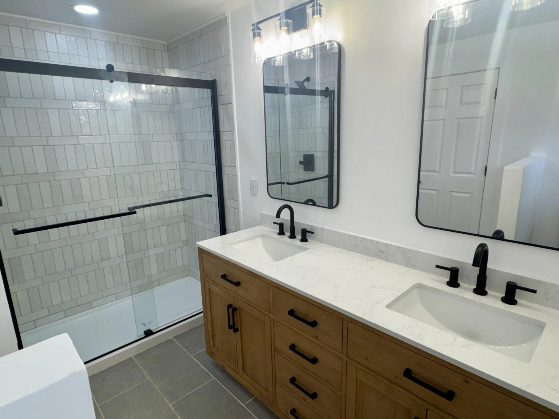 55 Hill ST - Photo 10
